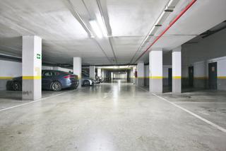 Aparcament cotxe  Cl terrateig. Amplia plaza de garaje!!!