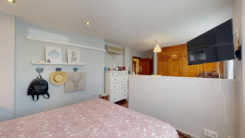 Foto 430c7aaf-6c82-4607-93c1-39c57b790c27. Casa con riscaldamento parcheggio piscina in La Cañada Paterna