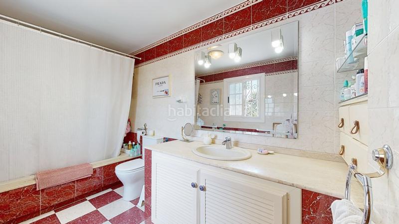 Foto acaea754-99f2-419f-8b72-f6b3a2f6bc8c. Casa con riscaldamento parcheggio piscina in La Cañada Paterna