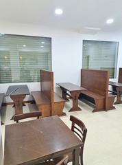 Traspàs Local Comercial  Torrent - cl mare deu del bon consell. Cafeteriabar montado, con gran almacén en chaflán.