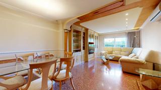 Appartement  Torrent - pz torrentina la. Piso de 90m con ascensor, terraza, garaje y trastero, en el cent