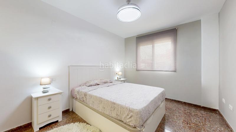 Foto 040a6777-542c-44db-888b-8f7b038aa5d7. Pis amb calefacció aparcament a Montroy