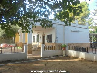 Xalet a Centro. ***chalet con cuadras y picadero**