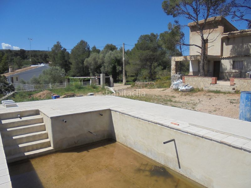 Foto 5a705c93-85c5-4e6d-b9f0-993422aafe13. Xalet amb piscina a Macastre