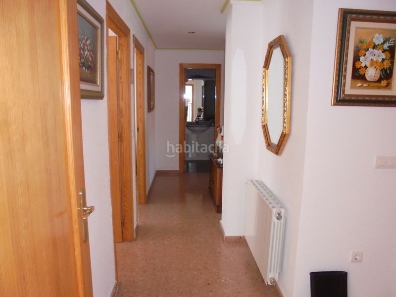 Foto f70d4aa5-f265-4ede-9053-d7960f30503f. Casa adossada a Camporrobles