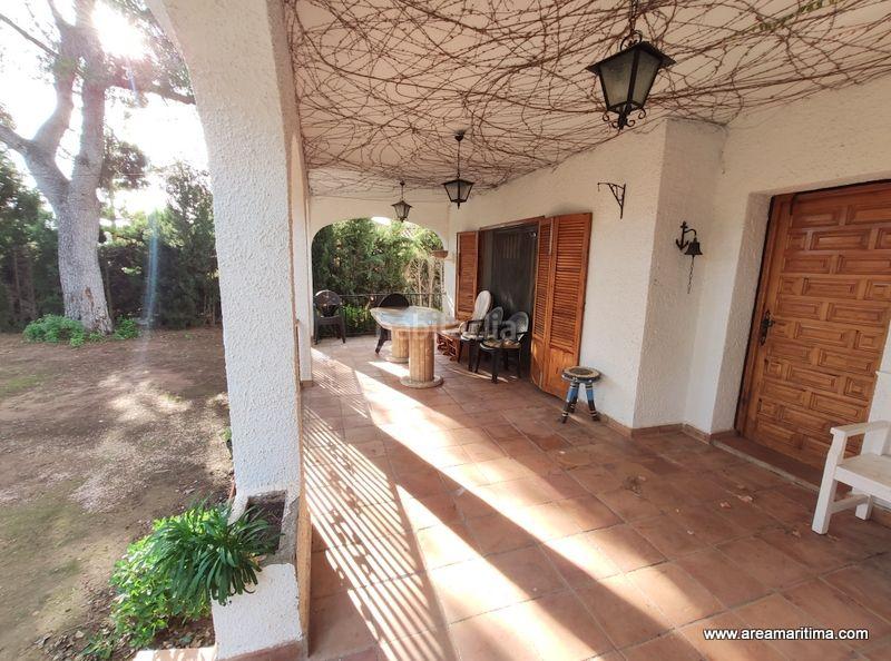 Foto d18ed39a-96a4-46f7-b901-802a46cb6a9a. Location chalet avec chauffage parking dans Serra