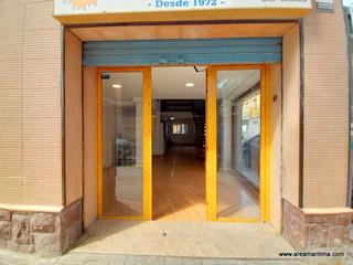 Lloguer Local Comercial  Carrer del pare antón martín. Alquiler de local comercial – esquinero y con dos alturas junto