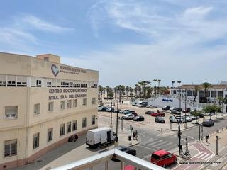 Alquiler Piso  Carrer d'eugènia viñes. Alquiler -larga estancia- piso amueblado a un minuto de la playa