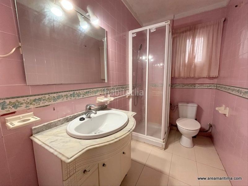 Foto 58d40d22-342a-4c9b-972e-1bdbefa19187. Pis a Malva Rosa Valencia