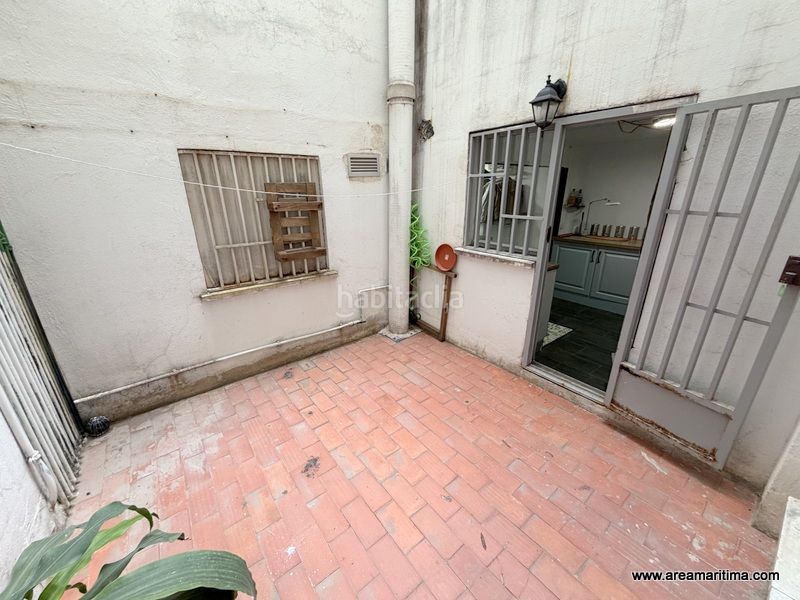 Foto 58dd95d2-4195-4665-a08a-5ec157225a35. Local comercial a El Cabanyal-El Canyamelar Valencia