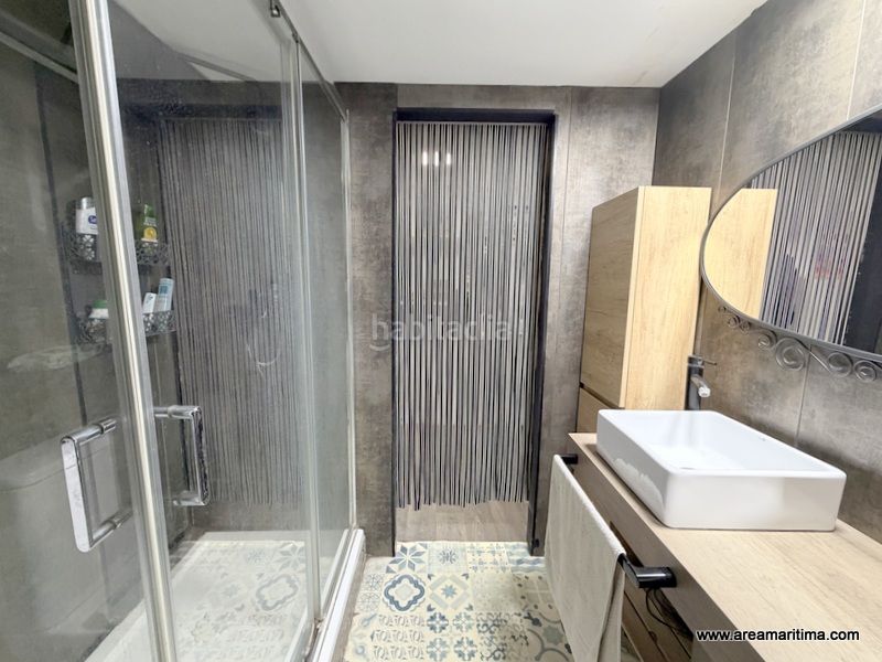 Foto 71f987ae-7b7e-4fd7-a563-0439b2b55f47. Local comercial a El Cabanyal-El Canyamelar Valencia