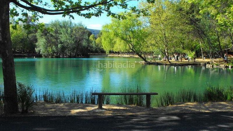 Foto 3e210310-6d92-4df0-b2b1-e96e69d6d8df. Casa adossada amb aparcament a Anna