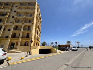 Aparcament cotxe  Carrer batlle. Venta de plaza de garaje amplia junto a la playa, en port saplay