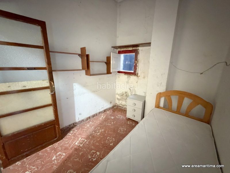 Foto 1ed0cbaa-e495-433e-92f7-7f666e184f71. Casa adossada a La Punta Valencia