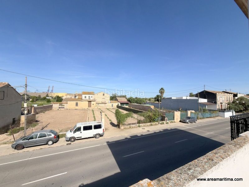 Foto 48cf32c4-c1de-4283-9d53-34083ffa3bba. Casa adossada a La Punta Valencia
