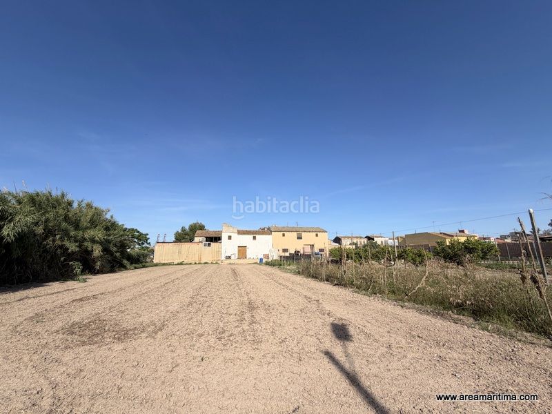 Foto 9009bc93-6a38-4c2b-9ac6-c6e98fadf4a4. Casa adossada a La Punta Valencia
