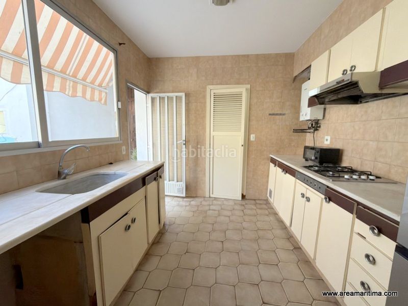 Foto 9be96253-47aa-41b3-aa2f-9a3036a3ab41. Casa adossada a La Punta Valencia