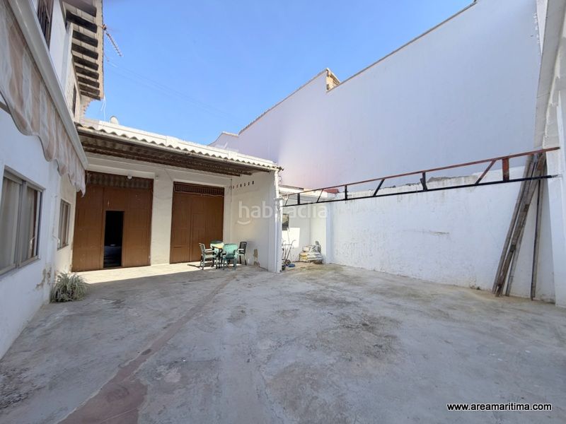 Foto a3cacace-927c-44a3-b68e-c5a6f8be8a87. Casa adossada a La Punta Valencia