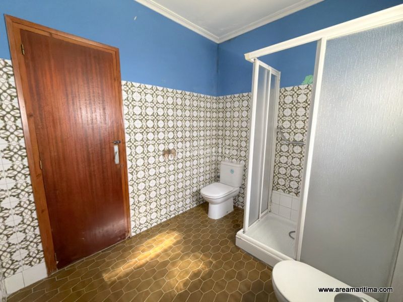Foto c48bc8e1-ea90-4c2a-907f-95a36b49bceb. Casa adossada a La Punta Valencia