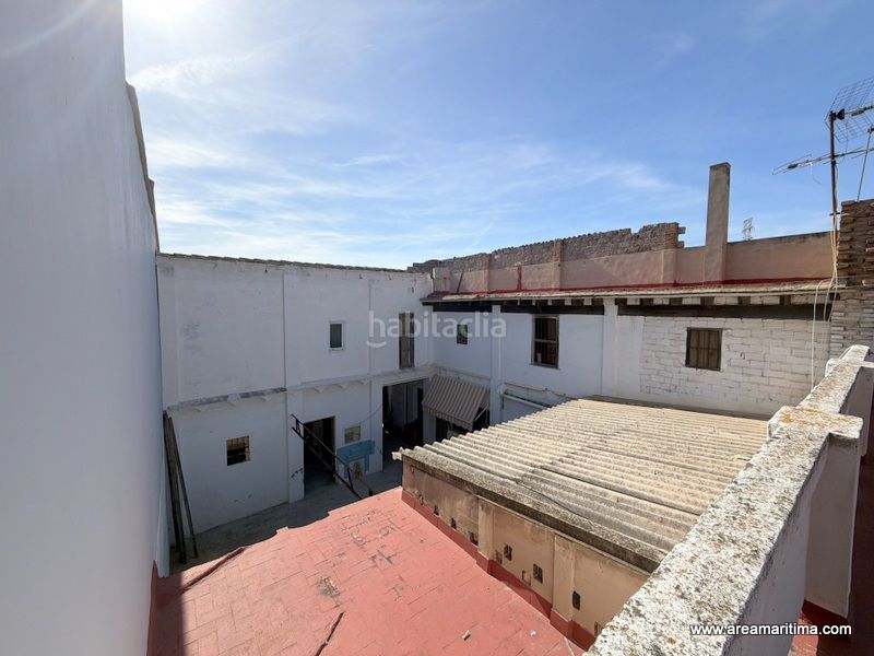 Foto c889e7c5-24da-48c3-b619-8eeddd2cb2da. Casa adossada a La Punta Valencia