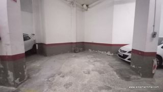 Aparcament cotxe a Carrer del Riu Tajo