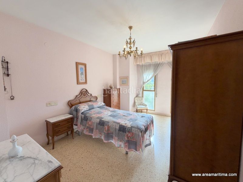 Foto d6f342b4-1808-402c-8796-21855af3d0e3. Pis amb calefacció a Malva Rosa Valencia