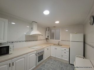 Lloguer Pis  Carrer d'ernest anastasio. Alquiler -larga duración- piso de 100 m² con 3 habitaciones, 2 b