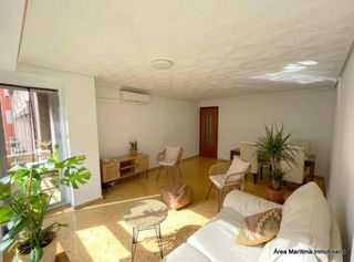 Flat in Carrer de la Reina