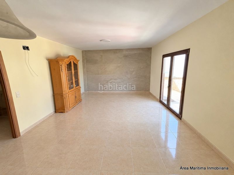 Foto b0223a89-f879-43f9-8f4c-abd4ace06d12. Pis a Centro puerto Sagunt