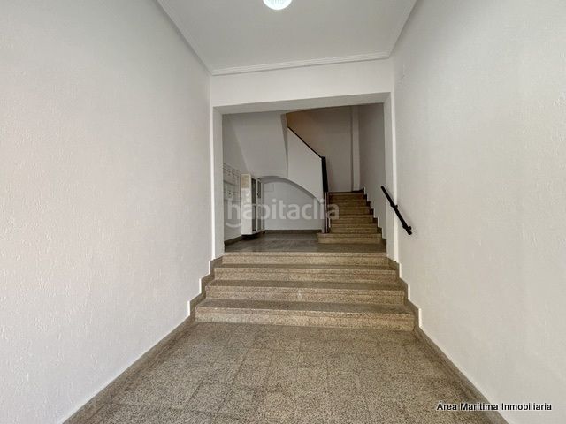 Foto df36ab49-d3a9-46b0-9608-e0b1b0a8e305. Pis a Centro puerto Sagunt