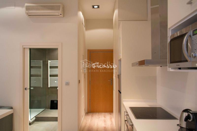 Foto 377f3d23-4cc4-4b31-b131-f76d30226e6d. Piso calle de la portaferrissa el Gòtic ciutat vella en Barcelona