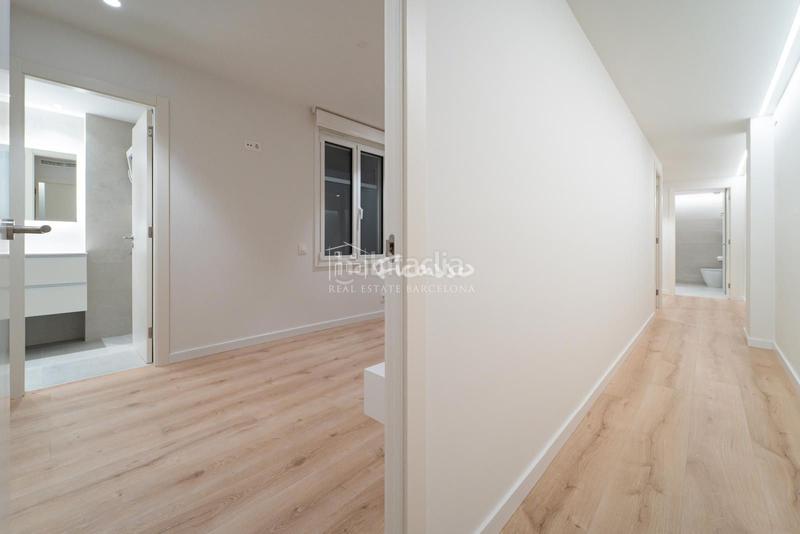 Foto c245fad2-3410-4edb-91a7-44833cd3e1de. Affitto appartamento con riscaldamento in Sant Antoni Barcelona