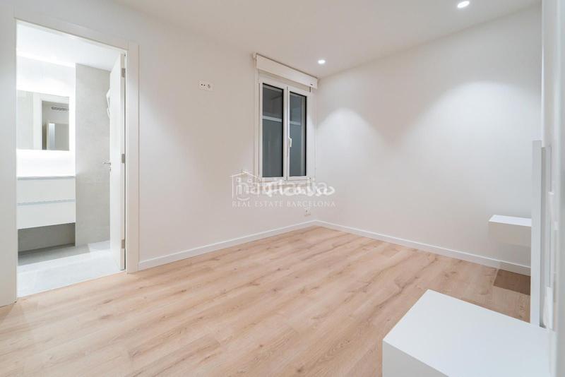 Foto bf480a8b-7cf0-4c86-a6e2-171028ec1ea9. Lloguer pis amb calefacció a Sant Antoni Barcelona