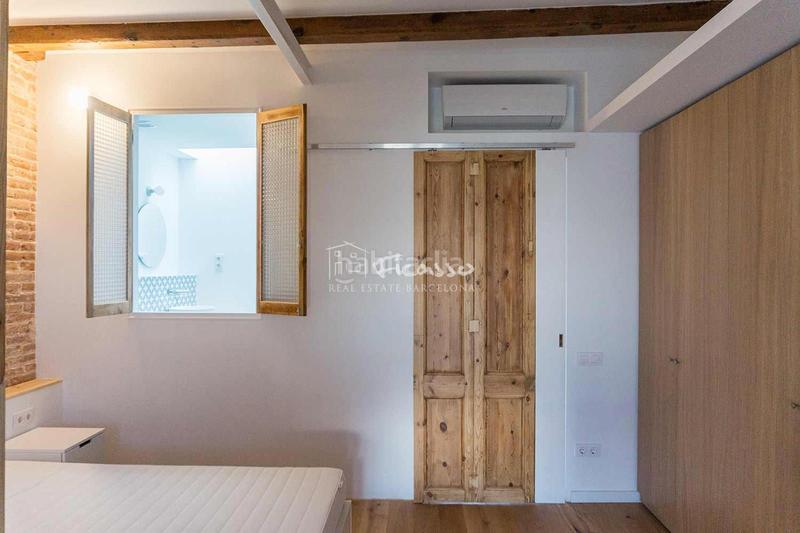 Foto c26e1b88-b48e-4a21-aeee-78967bb38b5a. Affitto attico con riscaldamento in El Parc i la Llacuna del Poblenou Barcelona