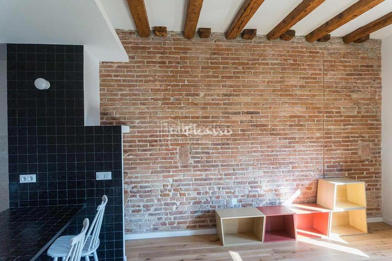 Foto 7bf450c8-34e5-48d1-8893-3bef81cda02e. Alquiler ático calle pere iv poblenou sant martí en Barcelona