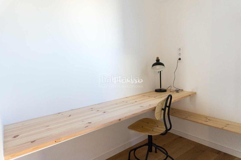Foto 12f90d32-ab04-4a92-a1ea-5bcc306dcf26. Lloguer àtic amb calefacció a El Parc i la Llacuna del Poblenou Barcelona