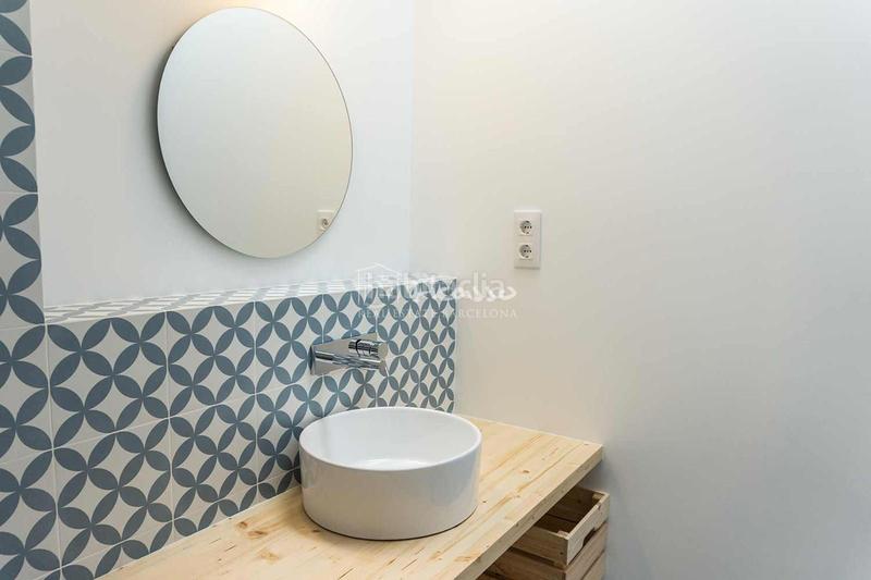 Foto 759971a0-2d3b-4015-b14d-a0cc106b3cee. Lloguer àtic amb calefacció a El Parc i la Llacuna del Poblenou Barcelona