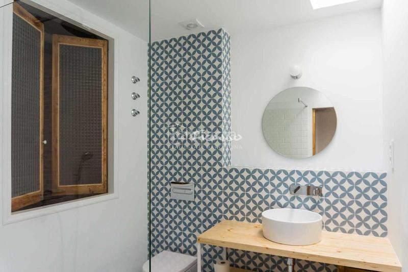 Foto 82e725e6-3d28-480e-a552-e4b498829a4c. Lloguer àtic amb calefacció a El Parc i la Llacuna del Poblenou Barcelona