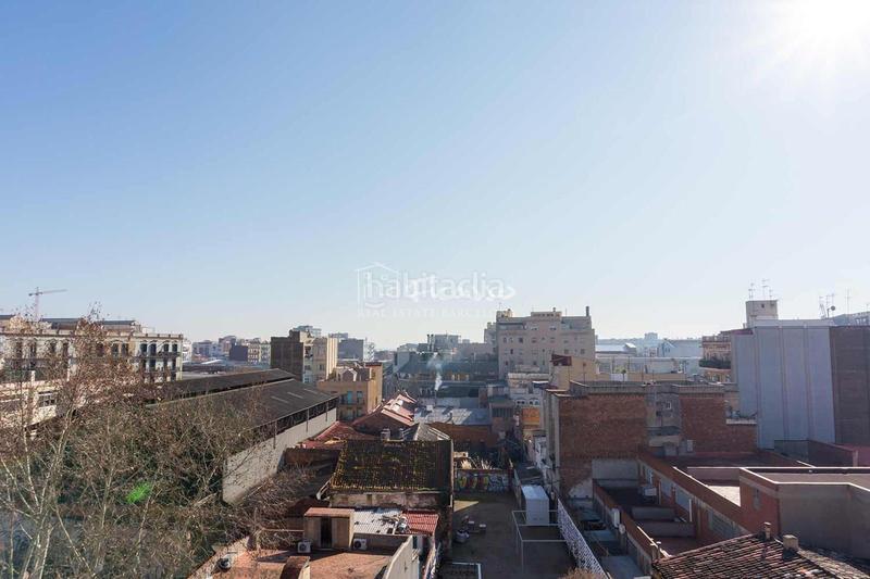 Foto 8b597141-c53c-4ebd-9c57-f6cc579cfd5d. Lloguer àtic amb calefacció a El Parc i la Llacuna del Poblenou Barcelona