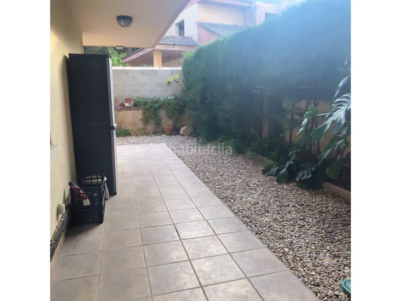 Foto fb96611a-63a7-4505-8678-afb037c1179d. Apartamento planta baja con jardín y aparcamiento privado en venta en centro en Salou