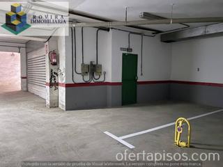 Aparcament cotxe  Berenguer de palou. Parking en venta en centre