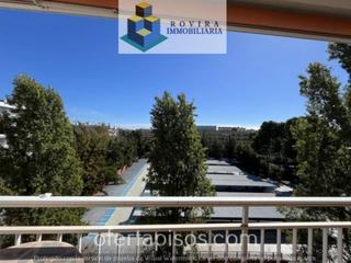 Pis  Logroo. Apartamento con piscina cerca de playa