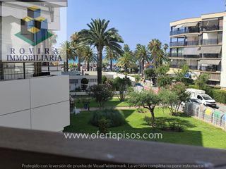Flat  Calle josep carner. Piso en venta en platja de llevant