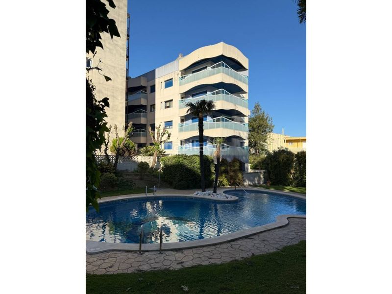 Foto 4b1845ba-fa5d-45b7-b08e-81f8ebec46e5. Pis amb calefacció aparcament piscina a Mar i Camp - Platja dels Capellans Salou
