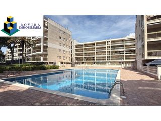 Etagenwohnung  Calle  vendrell. Apartamento junto a playa larga