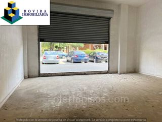 Locale commerciale  Calle riu algars. Local en venta en campclar43006