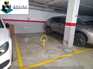 Car parking  Avenida batlle pere molas. Garaje en venta en plaça deuropacovamar