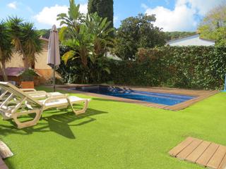 Chalet  Passeig d'en llull. Casa a cuatro vientos con piscina privada