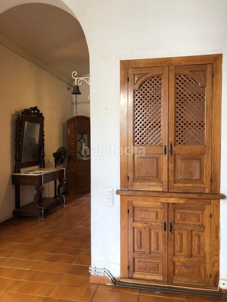 Foto beb0be90-17c6-42ac-934a-3785fa2232b9. Masia amb xemeneia calefacció aparcament a Centre Vilassar de Mar