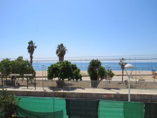 Pis  Carrer del mar. Piso en primera linea de mar